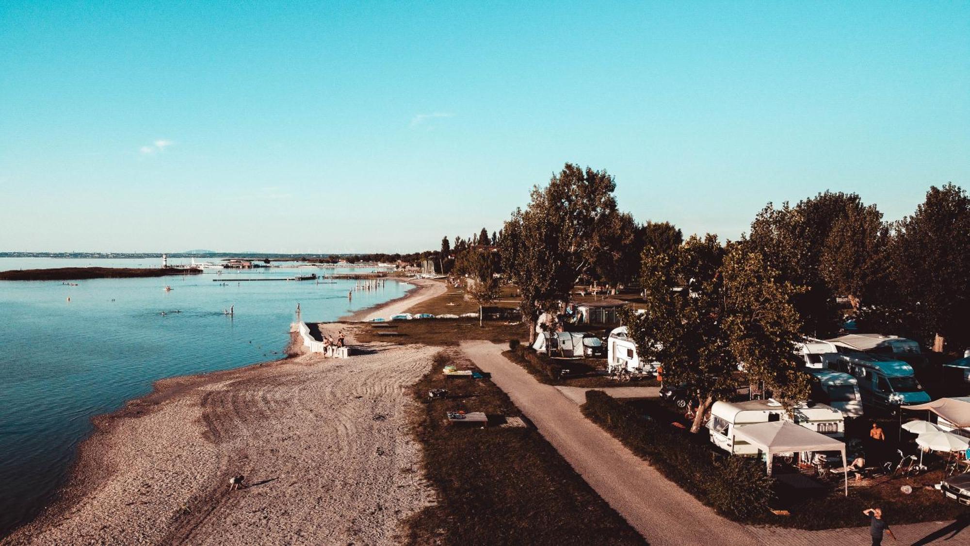 Mobile Homes Direkt Am Strand Des Neusiedler Sees ポダースドルフ・アム・ゼー エクステリア 写真