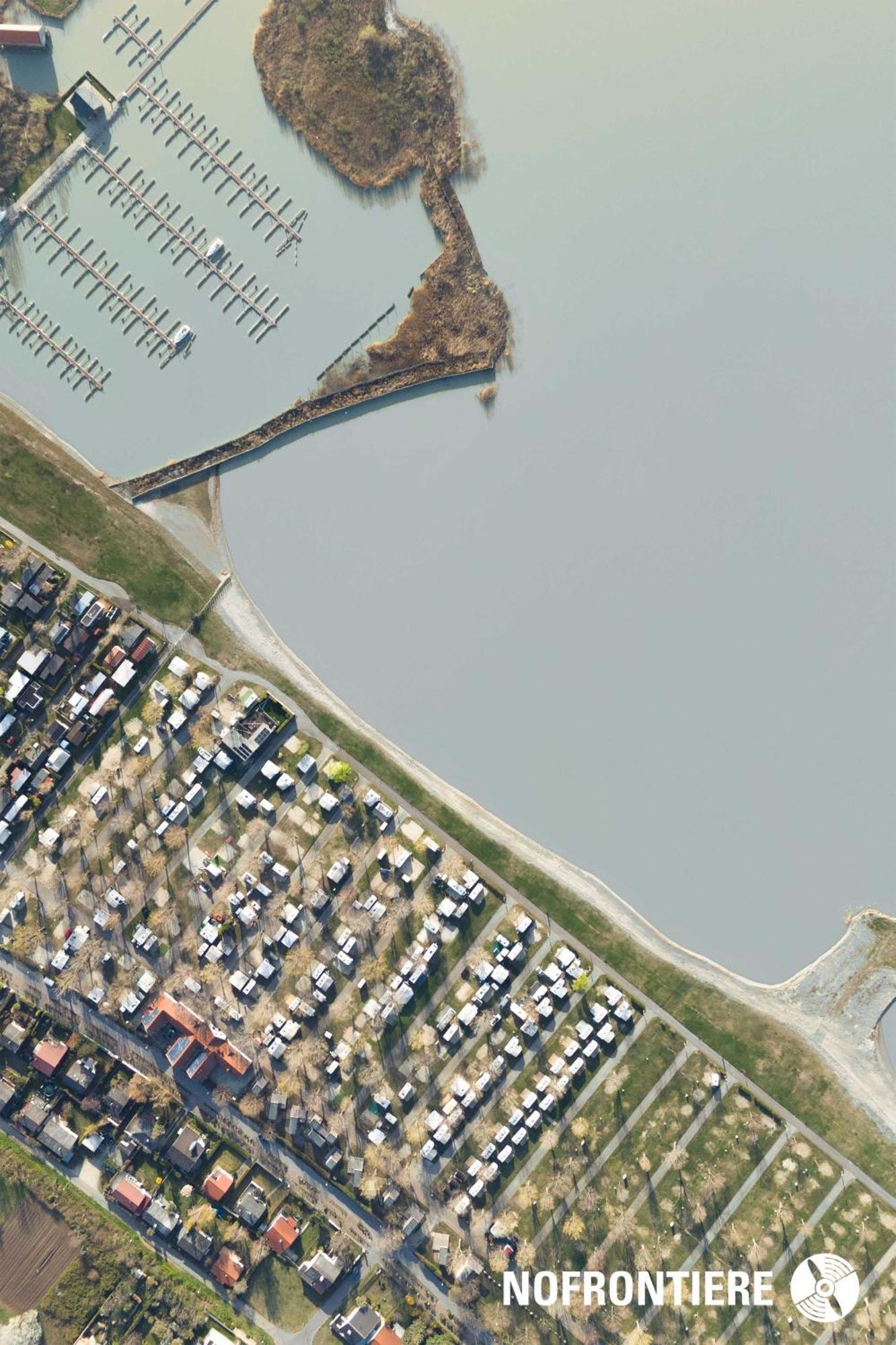 Mobile Homes Direkt Am Strand Des Neusiedler Sees ポダースドルフ・アム・ゼー エクステリア 写真